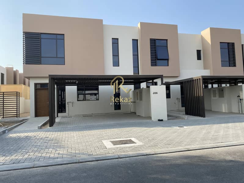 4 villa 3BR for sale in Sharja