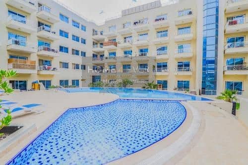 Well Maintained | Fully Furnished |  Massive Balcony