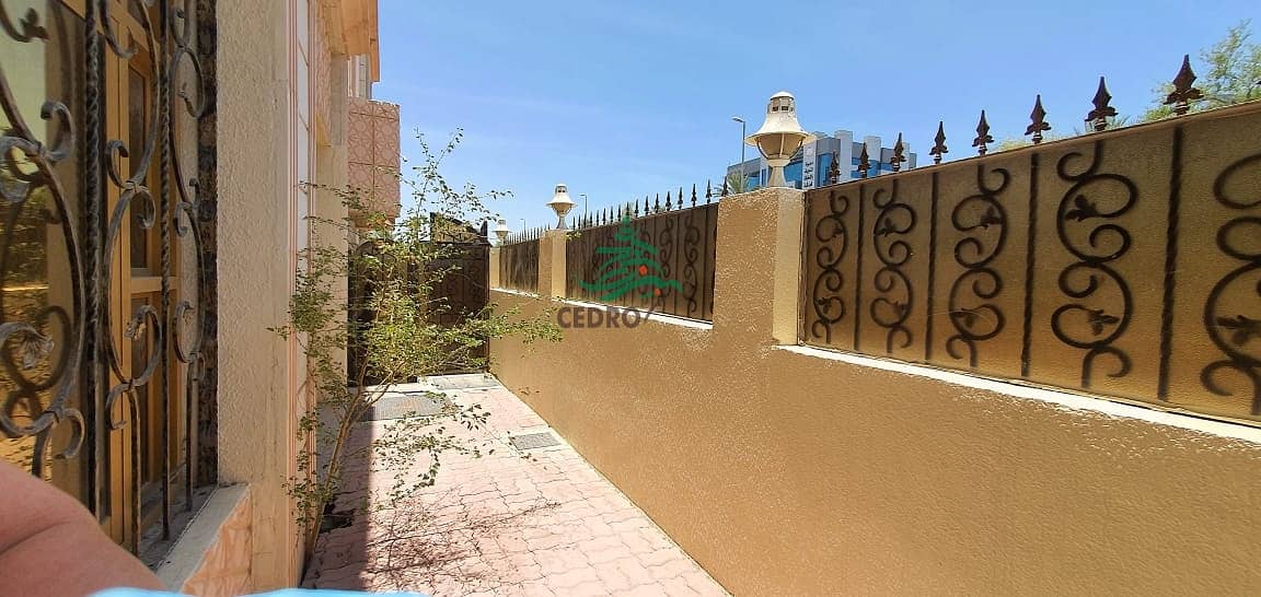 2 Bright and Breezy 4 bed apartment in Al Muroor aria