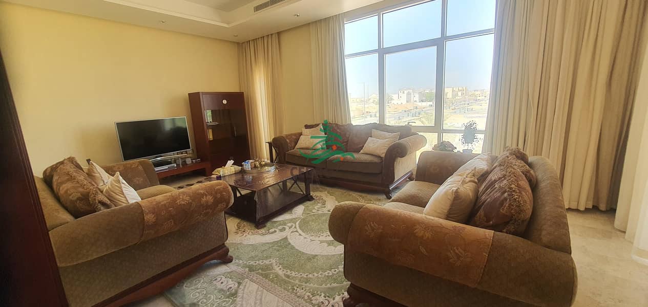 33 Luxury modern  Five bedrooms villa fully furnished  in mohamad bein zaid city