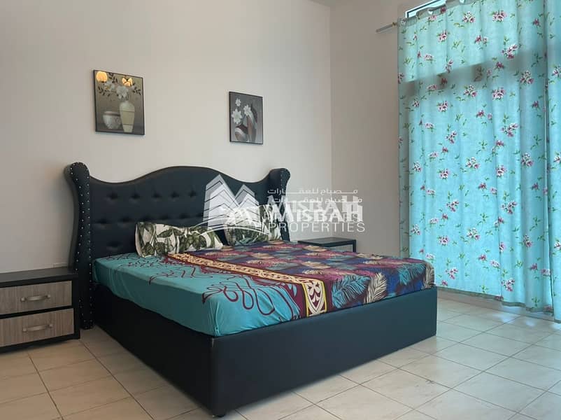 1BHK FULLY FURNISHED\\SPACIOUS BALCONY