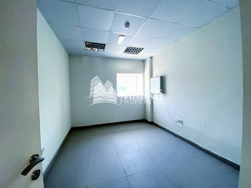 16 1300 sqft Office space