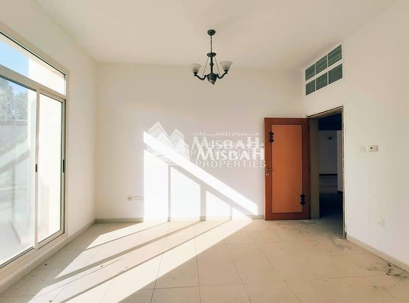 4 Spacious 5 Bedroom Villa in Jumeirah: with Private Garden space
