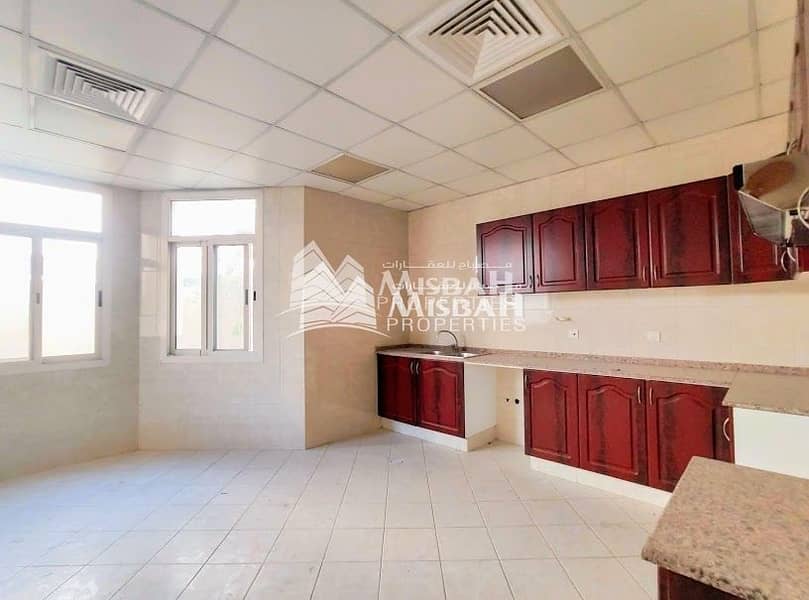 7 Spacious 5 Bedroom Villa in Jumeirah: with Private Garden space