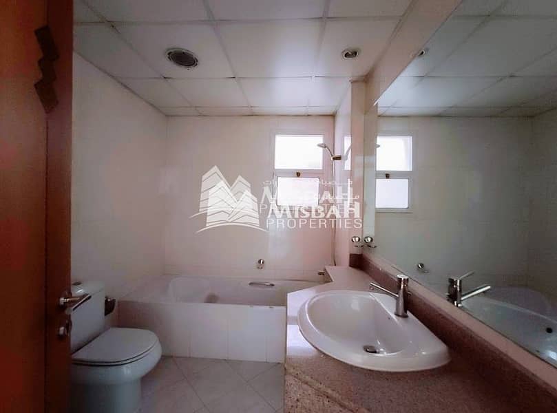 12 Spacious 5 Bedroom Villa in Jumeirah: with Private Garden space