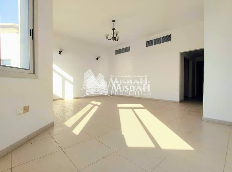 13 Spacious 5 Bedroom Villa in Jumeirah: with Private Garden space