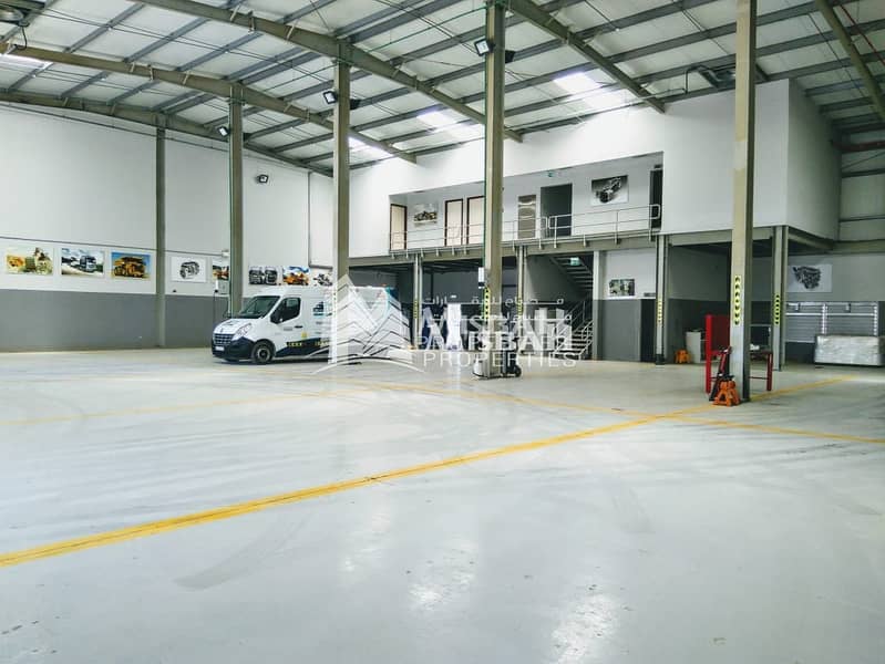 No 20% Tax: Beautiful Warehouse with offices