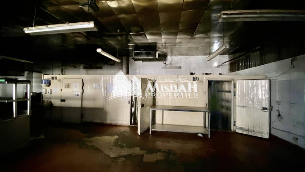 2 AED 25/- incl. Tax: Central Kitchen Warehouse 22000 sqft with office