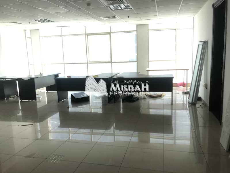 1134sqft Office @ AED 55/sq. ft  with Free Parking Near Al Mulla Plaza