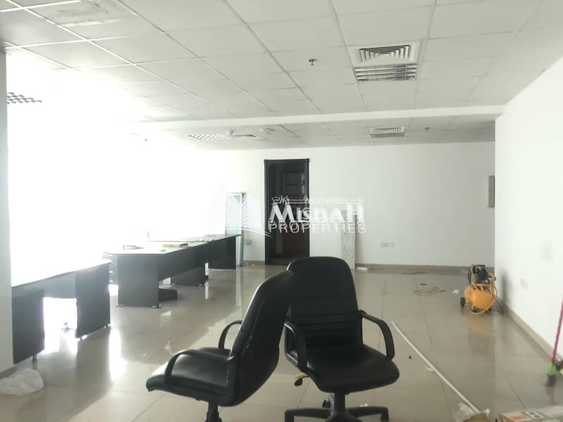 7 1134sqft Office @ AED 55/sq. ft  with Free Parking Near Al Mulla Plaza