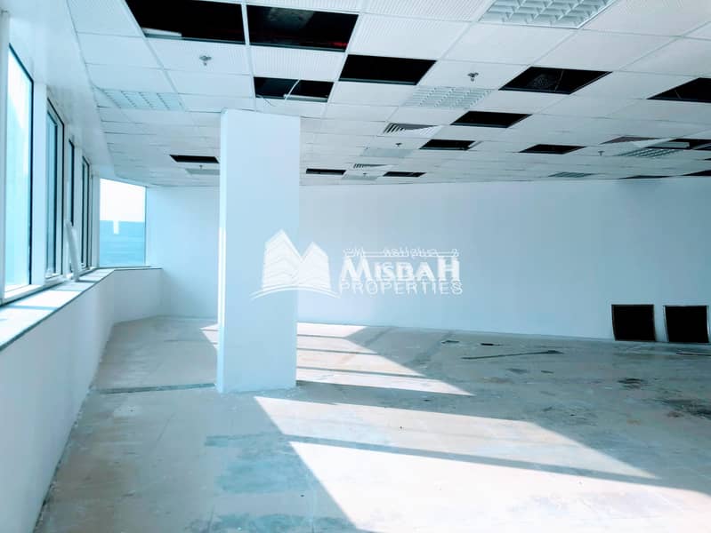 3 686 sq. ft | Semi Fitted Office @ AED 60/sq. ft with Free Chiller