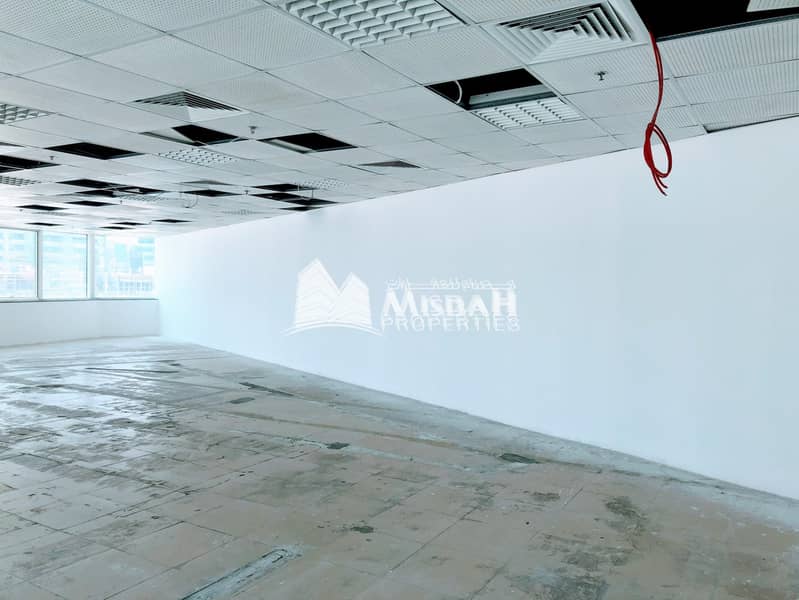 11 686 sq. ft | Semi Fitted Office @ AED 60/sq. ft with Free Chiller