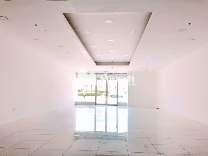 4 366 sq. ft. Shop for any activity with Free Chiller near Deira City Center