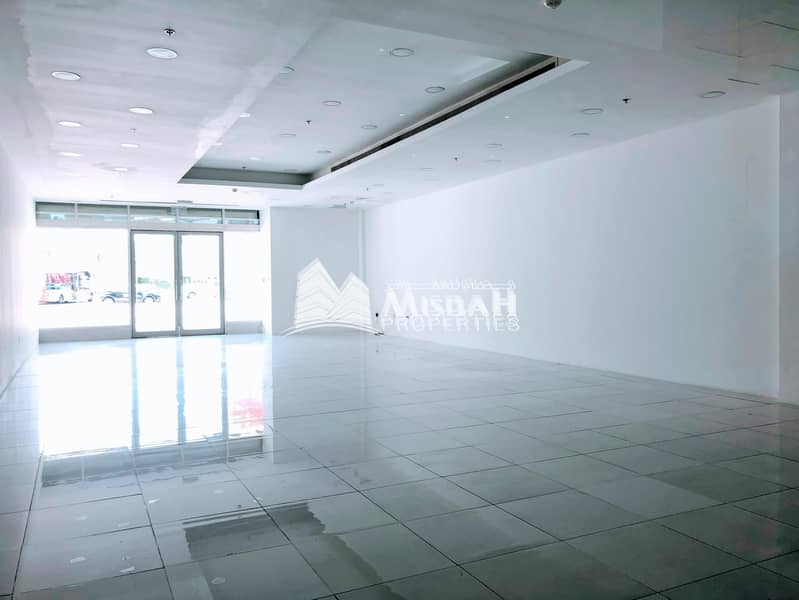 9 366 sq. ft. Shop for any activity with Free Chiller near Deira City Center