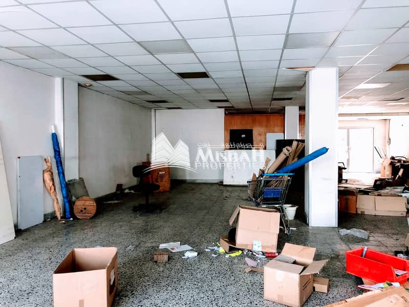 4 AED 75/sq. ft. for 4000 sq. ft Shop with Ground+Mezzanine near Karama Park