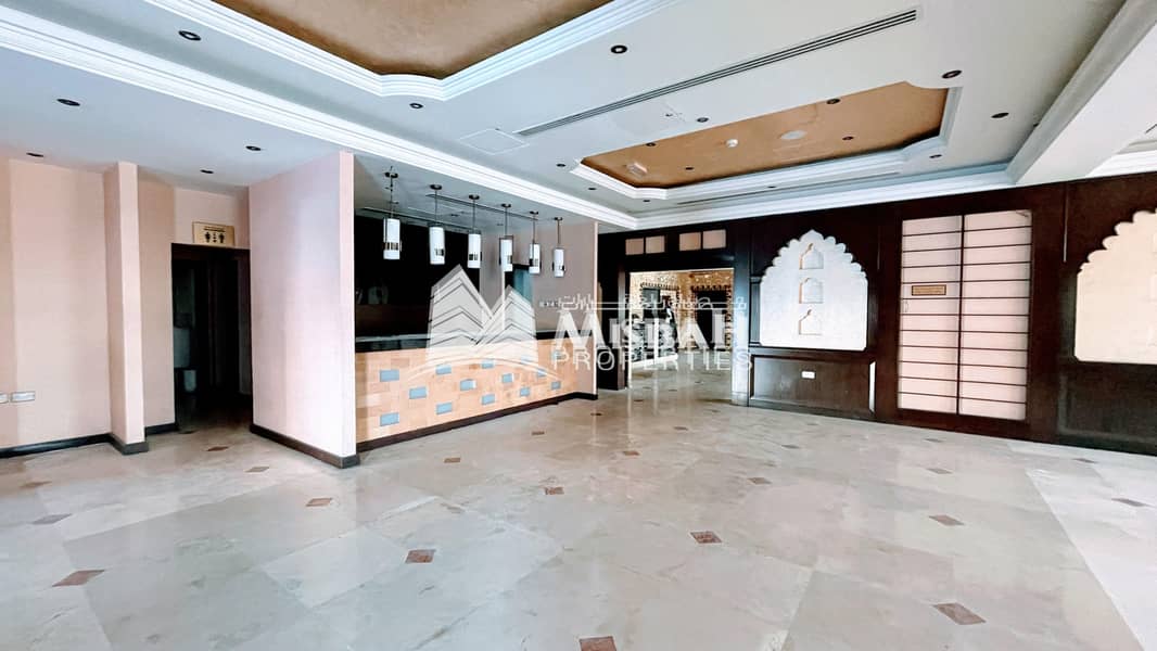 13 Full Hotel Building of 1BHK & 2BHK for Rent near 'union' Metro Station