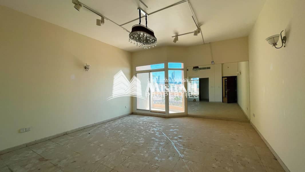 11 872 sq. ft. Commercial Villa on Jumeirah Beach Rd