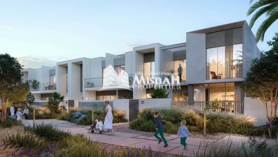 11 3 and 4-bedroom single-row townhouses with amazing amenities