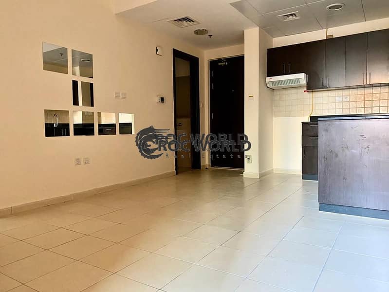 2 Chiller Free| 1 BR  With Balcony| Multiple Cheques