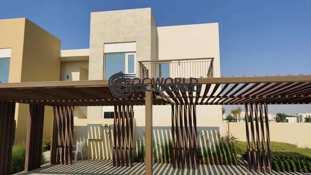 Specious 5 BR Villa| Great Finish| Best Price