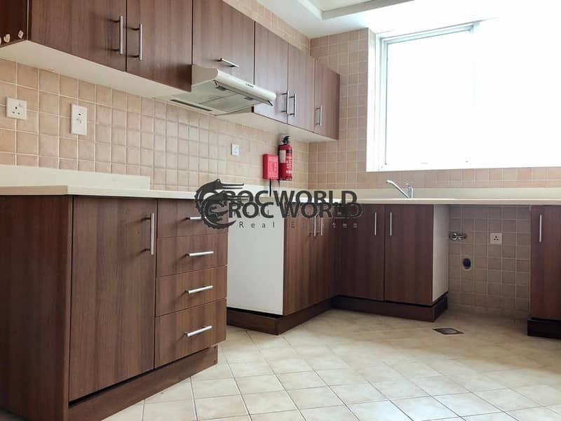 3 Large Layout| Chiller Free| 3mins Walk to Dubai Tram