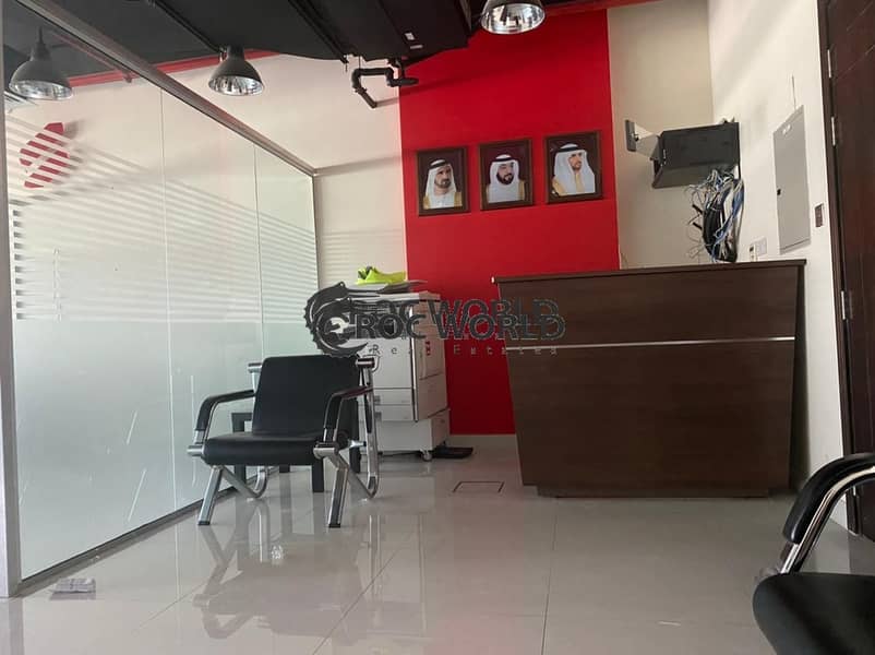 7 Prime Location | Office Space | Near Oasis Mall | Free Month