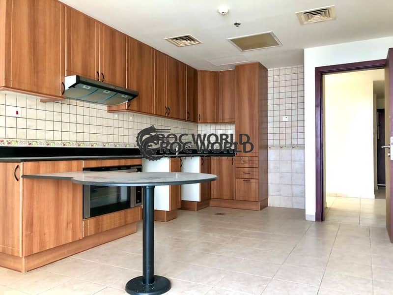 2 Amazing 3BR + Maids | Well Maintained | Dubai Eye & Sea View