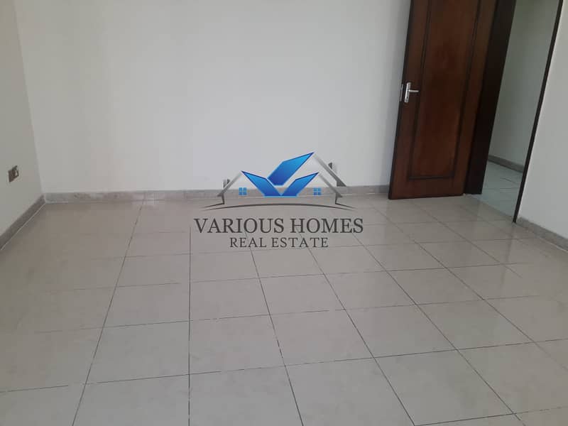 17 SHARING ALLOW HUGE| 3BHK | 3BATH | 75K | LOCATED OPPOSIT AL WAHDA MALL | DEFENSE STREET