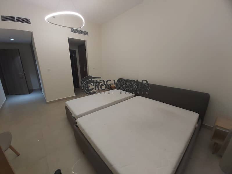 6 Fully Furnished | Chiller Free | Near to Metro