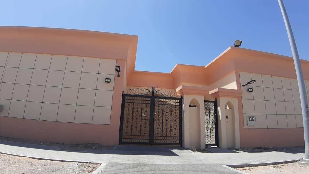 Вилла в Аль Мутарад, 4 cпальни, 85000 AED - 5096310