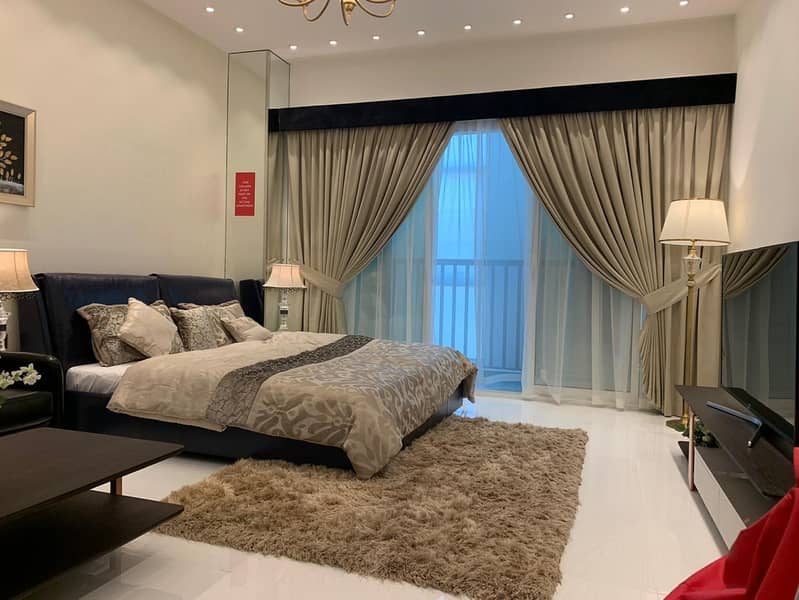 6 own studio for 3500AED MONTHLY  FOR 6 YEARS