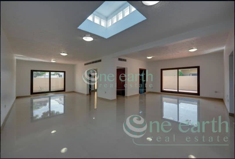 Jumeirah 2 | 3 Bed | Single Storey | Shared Pool