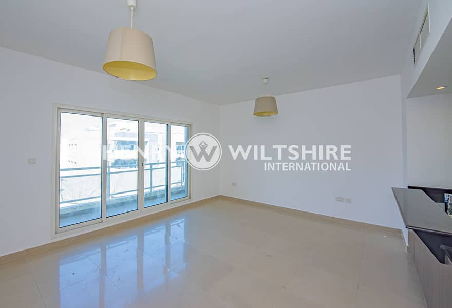 2 1BR Apt - Photo 02. jpg