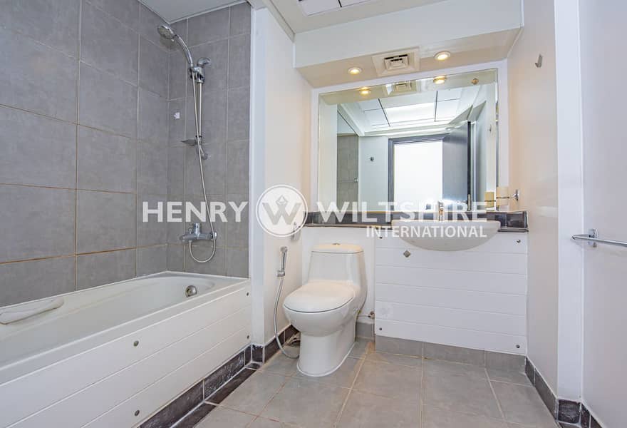 8 1BR Apt - Photo 12. jpg