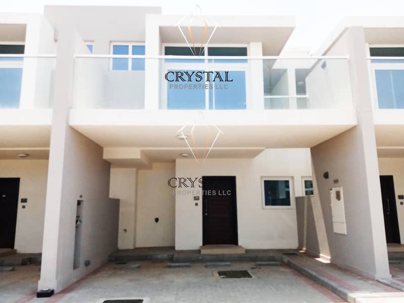 Best  Location | 3BR Townhouse |Near to Pool and Park