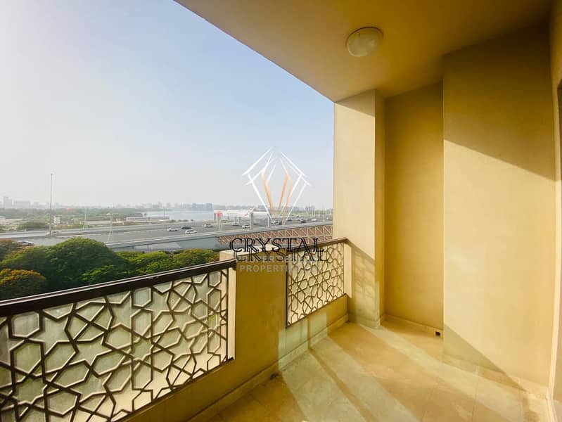 2 Stunning Creek View I 1BR with Balcony  in Niloofar tower
