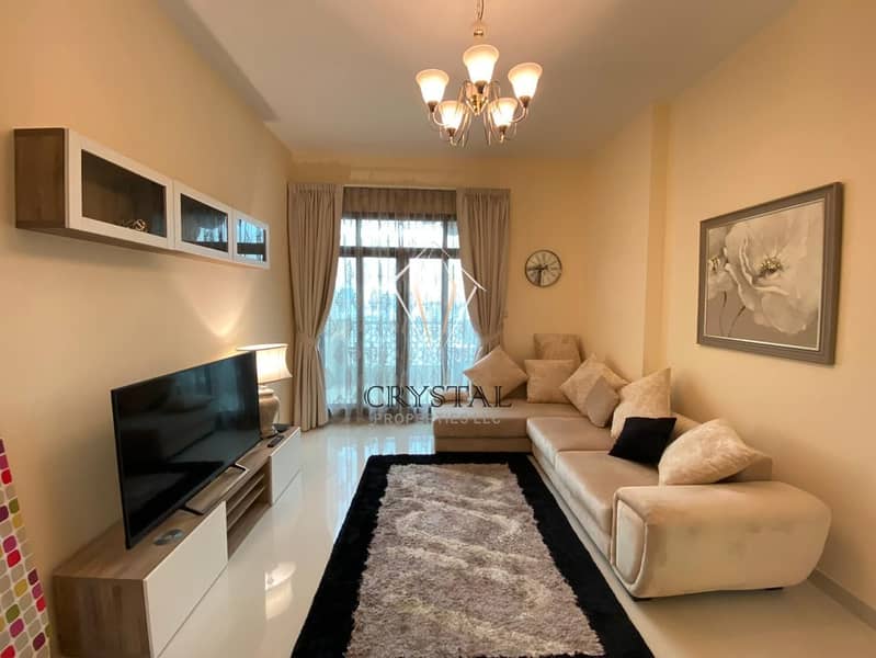 4 Luxury Furnished 1 BR  in Niloofar Tower