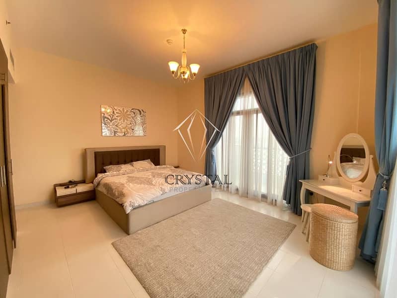 5 Luxury Furnished 1 BR  in Niloofar Tower