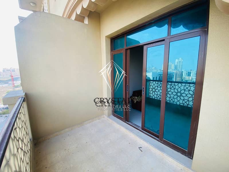 18 Furnished  1 BR Apt | with Balcony | Niloofar Tower