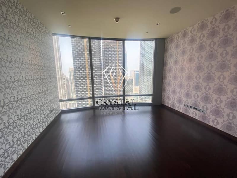 3 Spacious 1 Br  |Lower Floor! Opera View / Vacant