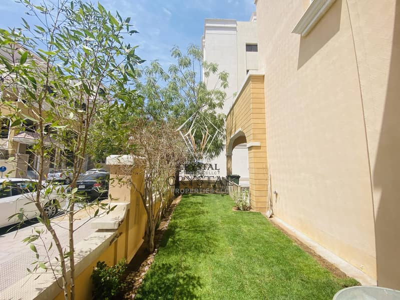 2 Corner  G+2 ! 3BR + Maid's Room with Terrace and Landscape