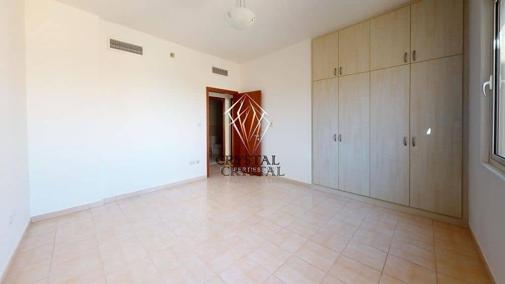 3 Lovely 2BR Apt w/ Private Courtyard in Manara 7