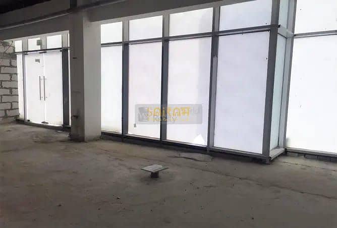 位于阿尔弗雷德街区，阿齐兹星辰公寓 的商铺 175000 AED - 6812084