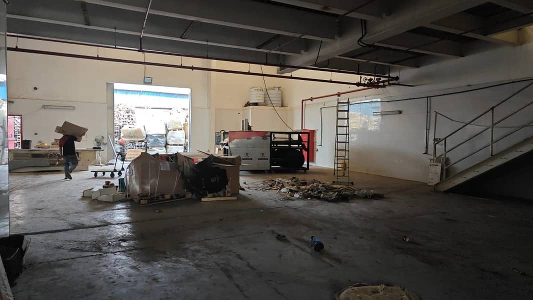 10000 Sqft Wh Saja Athif Garrage (6). jpg 10000 Sqft Wh Saja Athif Garrage (6). jpg