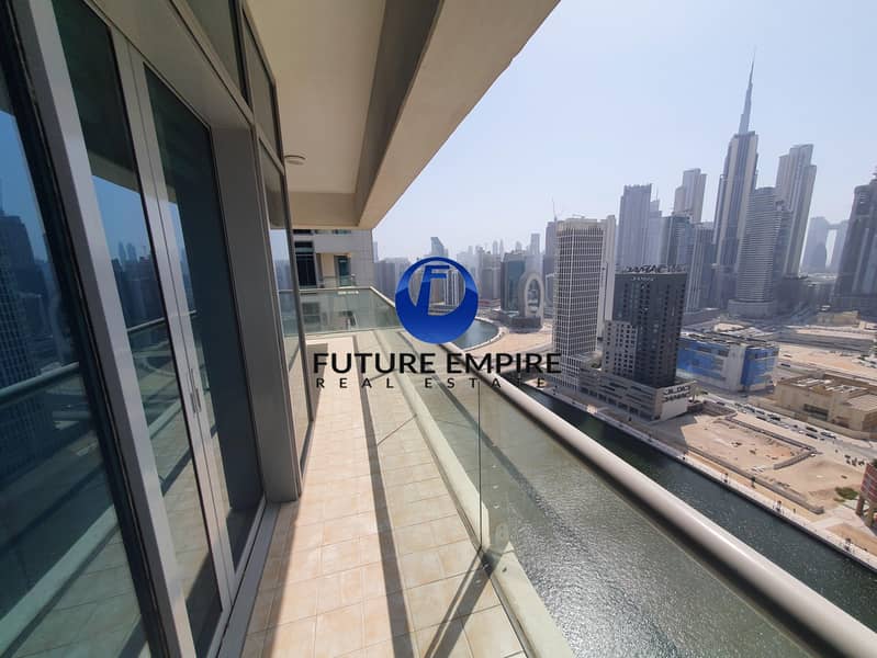 9 Full Canal / Burj Khalifa View | Maids Room| Big Balcony