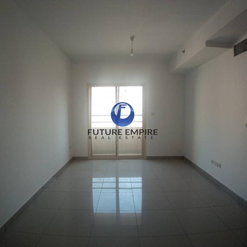 8 MASTER ROOM| 1 MONTH FREE|SPECIOUS APARTMENT.