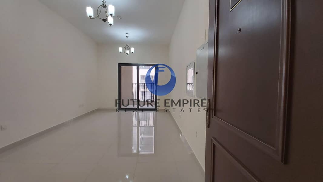 6 Bright Spacious Apartment | Balcony | 1 Month FREE