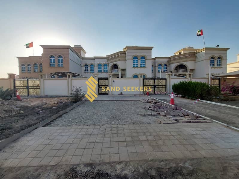 ARABIAN STYLE 5 BEDROOM INDEPENDENT VILLA || IN THE HEART OF MBZ !!