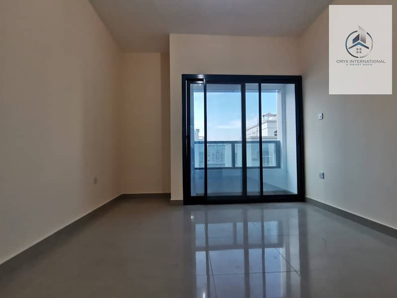 CONTEMPORARY | TWO  BED ROOM APARTMENT | FITTED  WARDROBES | CENTRAL GAS