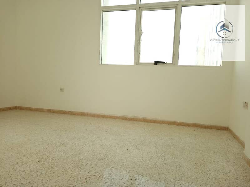 ALLURING & ATTRACTIVE | 3 BED ROOM APARTMENT | WARDROBES | CENTRAL GAS